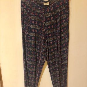 ⭐️Abercrombie Womens Printed Trousers